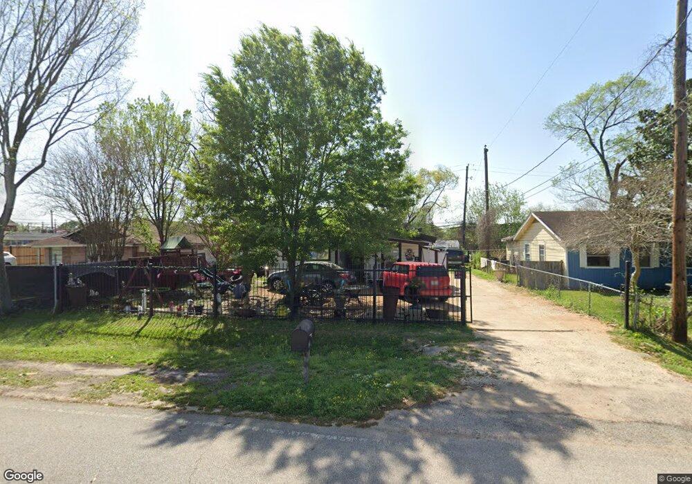 11607 Maymount Ln, Houston, TX 77093 - photo 1