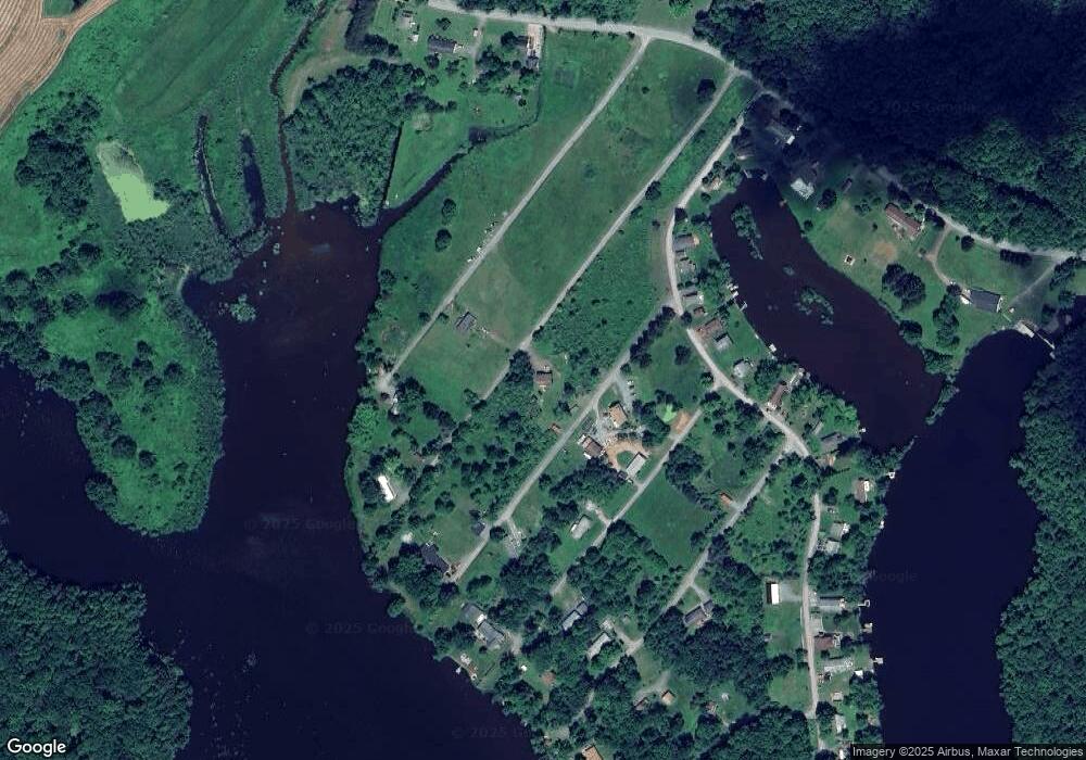 37 Beynon Dr, Waymart, PA 18472 - photo 1