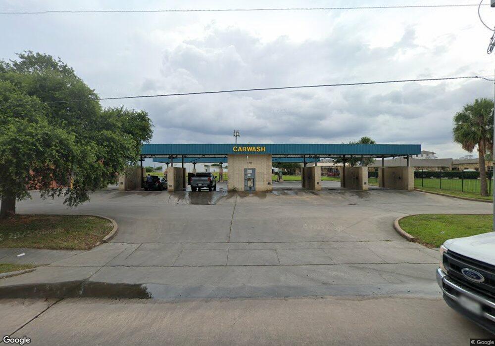 6950 T C Jester Bl, Houston, TX 77091 - photo 1