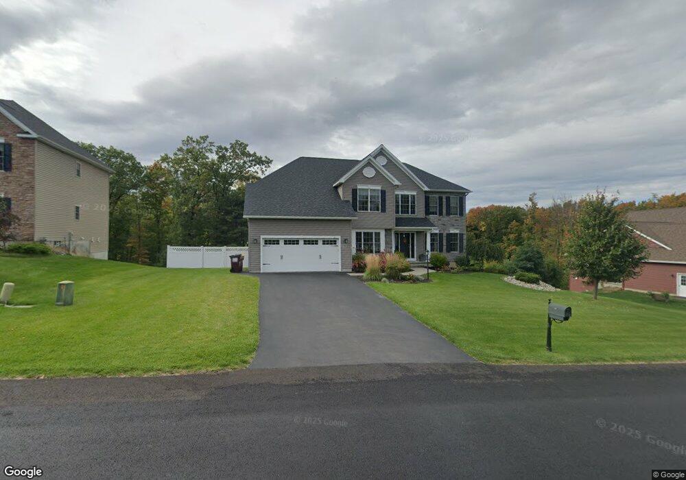 31 Tamarack La, Colonie, NY 12308 - photo 1