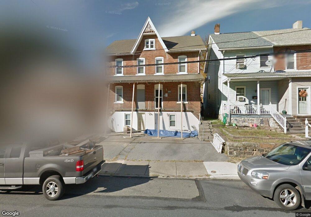 354 Chestnut St, Slatington, PA 18080 - photo 1