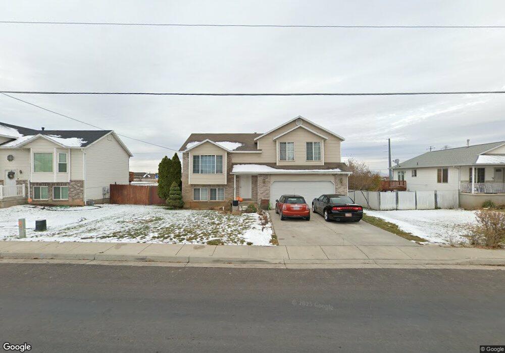 4377 S 3100 W unit 4, Roy, UT 84067 - photo 1