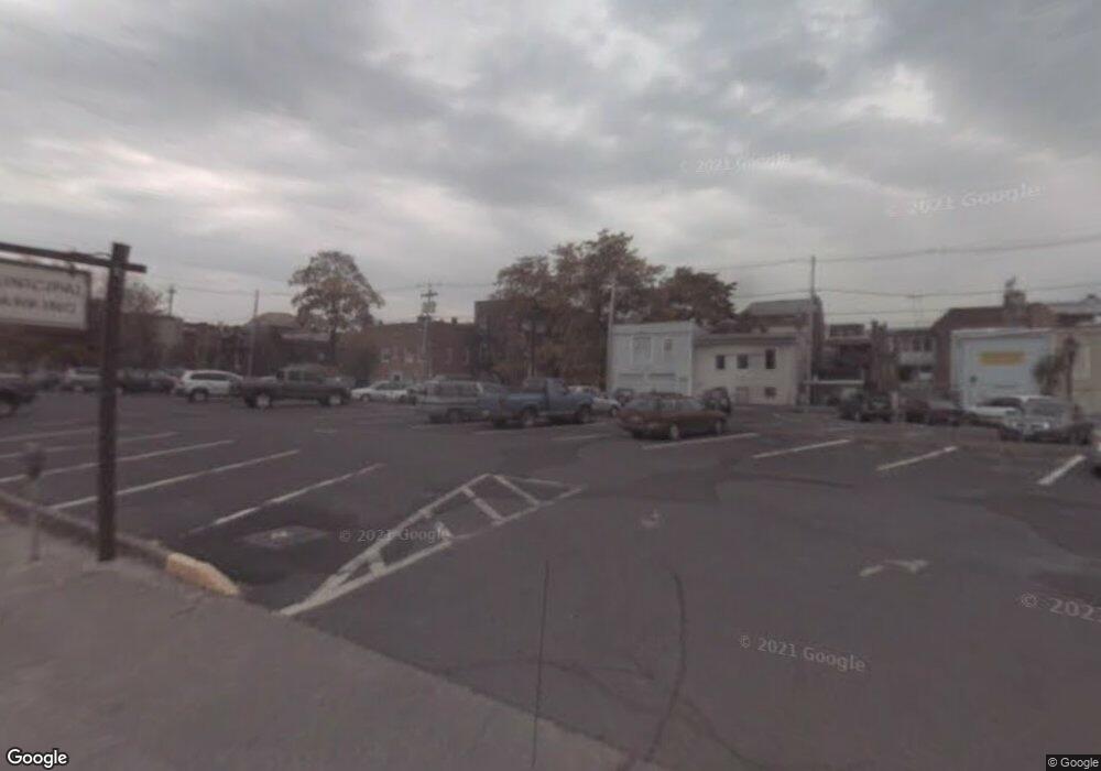 527 Columbia St unit 1, Hudson, NY 12534 - photo 1