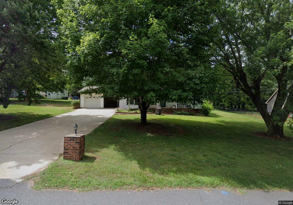 3303 Winchester Ln, Statesville, NC 28625 - photo 1