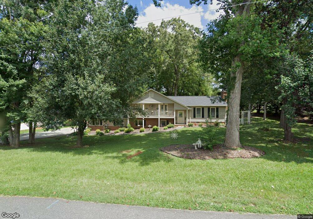 1115 Windover Rd, Randleman, NC 27317 - photo 1