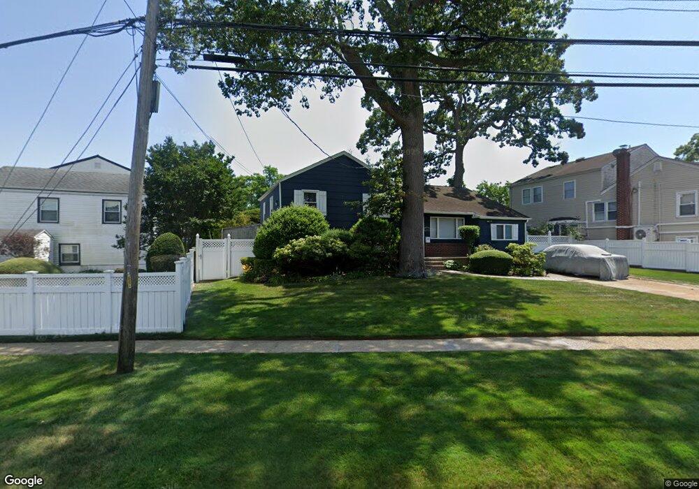 2826 Eastern Blvd, Baldwin, NY 11510 - photo 1
