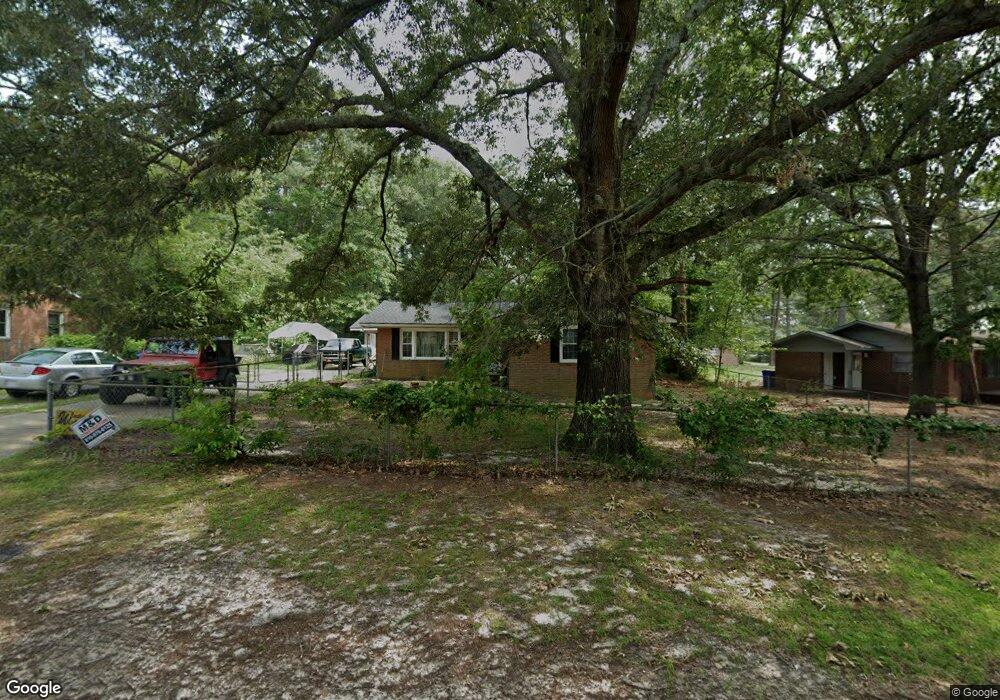 7521 Kisco Dr, Fayetteville, NC 28303 - photo 1