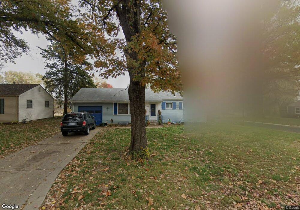6127 Earnshaw St, Shawnee, KS 66216 - photo 1