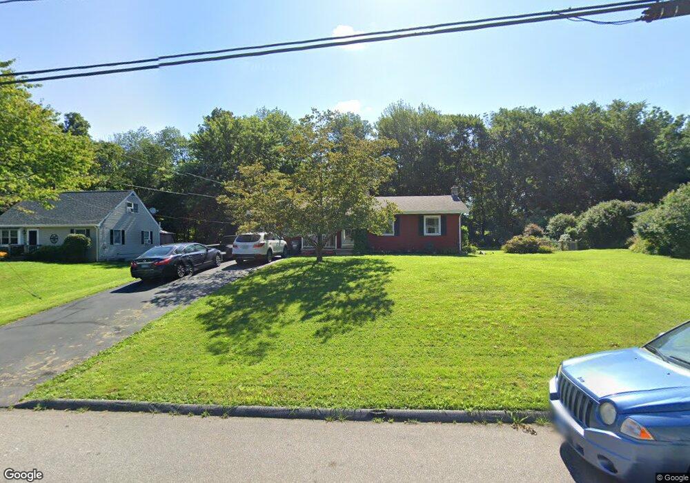 34 Cedar Ln, Norwich, CT 06360 - photo 1