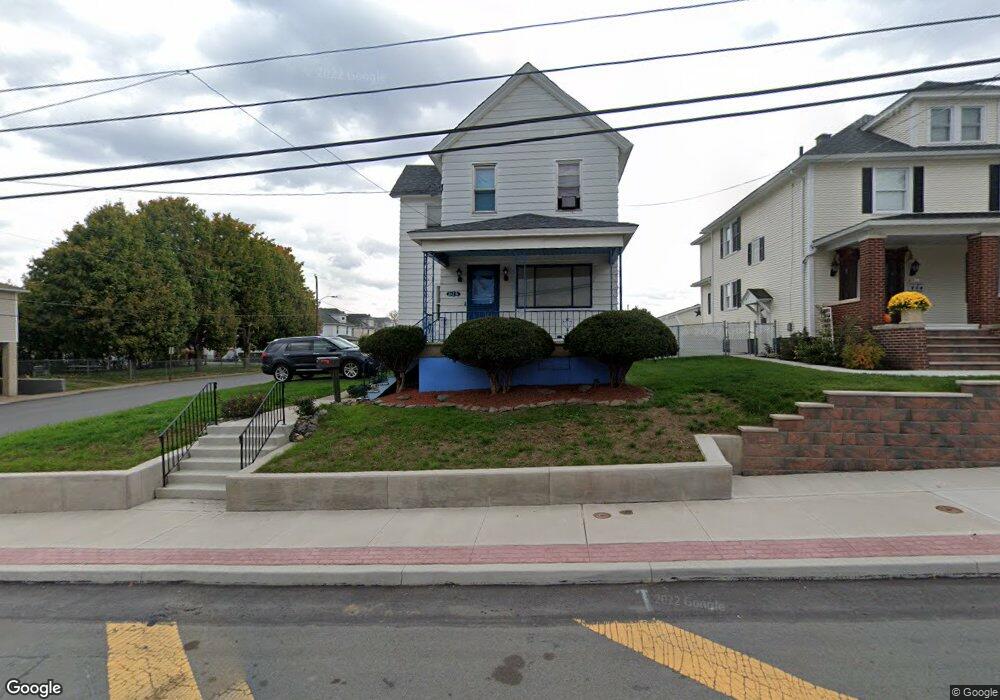 624 Dunmore St, Throop, PA 18512 - photo 1