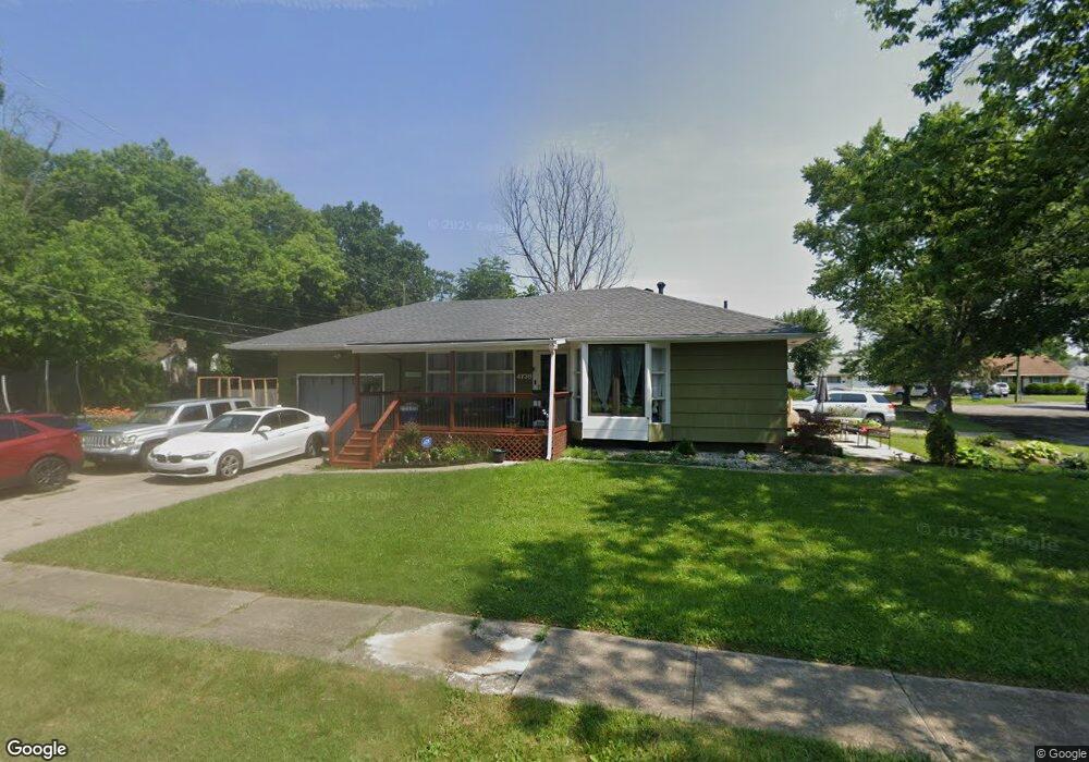 4738 Mcallister Ave, Columbus, OH 43227 - photo 1