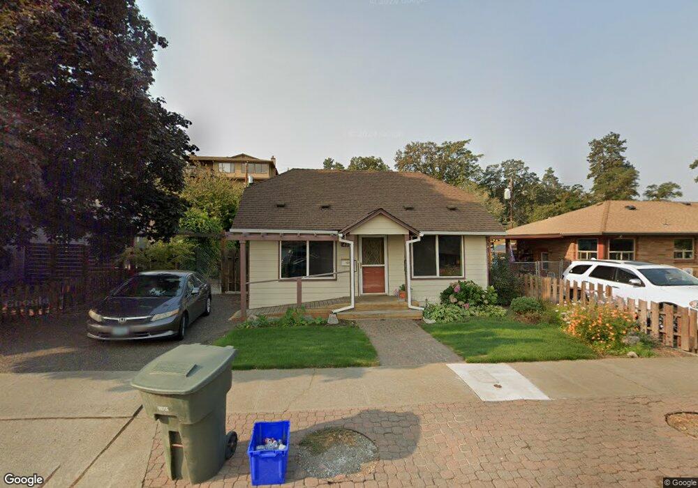 404 W 15th St, the Dalles, OR 97058 - photo 1