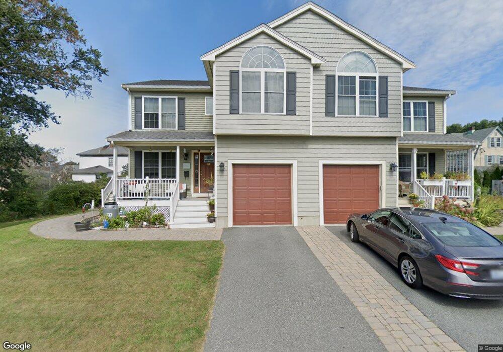10 Harold St unit A, Newport, RI 02840 - photo 1