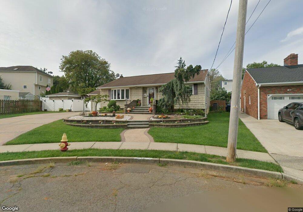 13 Mako Ct, South River, NJ 08882 - photo 1