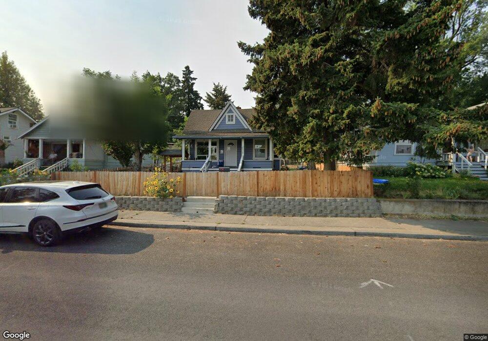 408 E 12th St, the Dalles, OR 97058 - photo 1