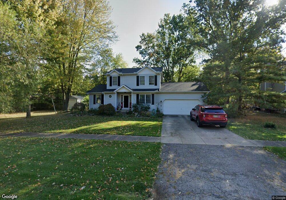 333 Buckeye Dr, Sheffield Lake, OH 44054 - photo 1