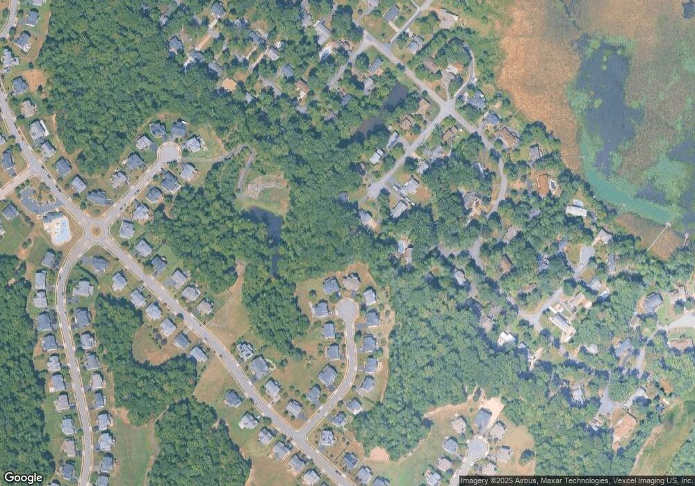 3236 Lost Pond Ct, Triangle, VA 22172 - photo 1