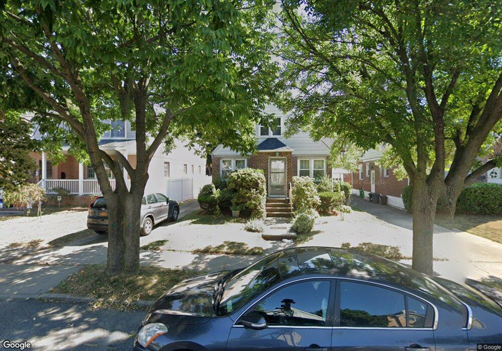 5823 192nd St, Fresh Meadows, NY 11365 - photo 1