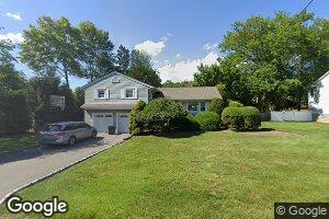 49 Oak St, Harrington Park, NJ 07640