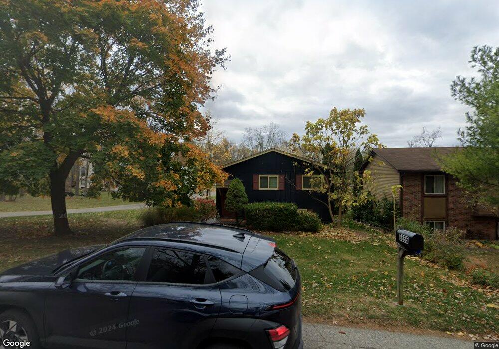 6655 Dandison Blvd, West Bloomfield, MI 48324 - photo 1