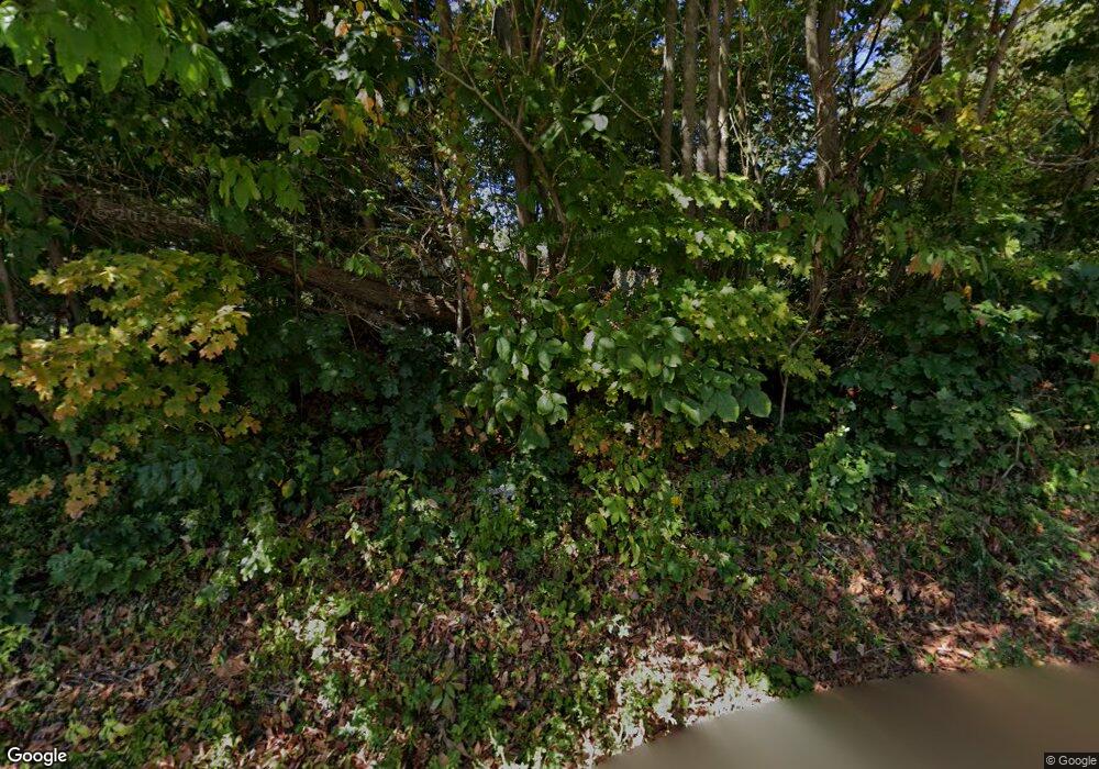 1239 Godfrey Ridge Dr, Stroudsburg, PA 18360 - photo 1