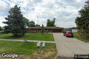 547 E State St, Guide Rock, NE 68942