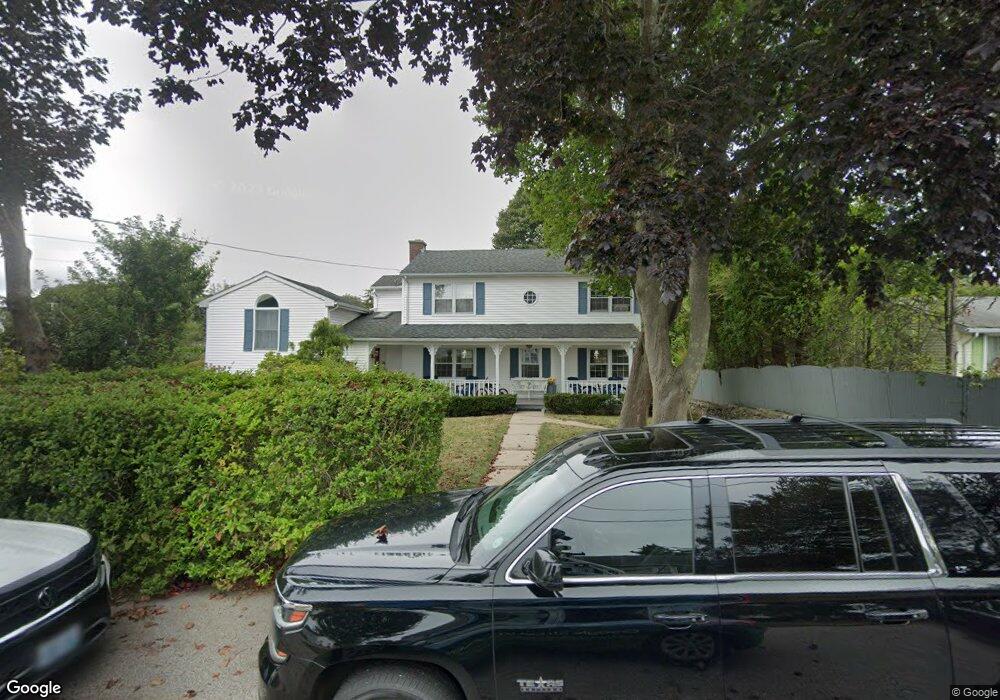 4 Cadbury Ln, Westerly, RI 02891 - photo 1