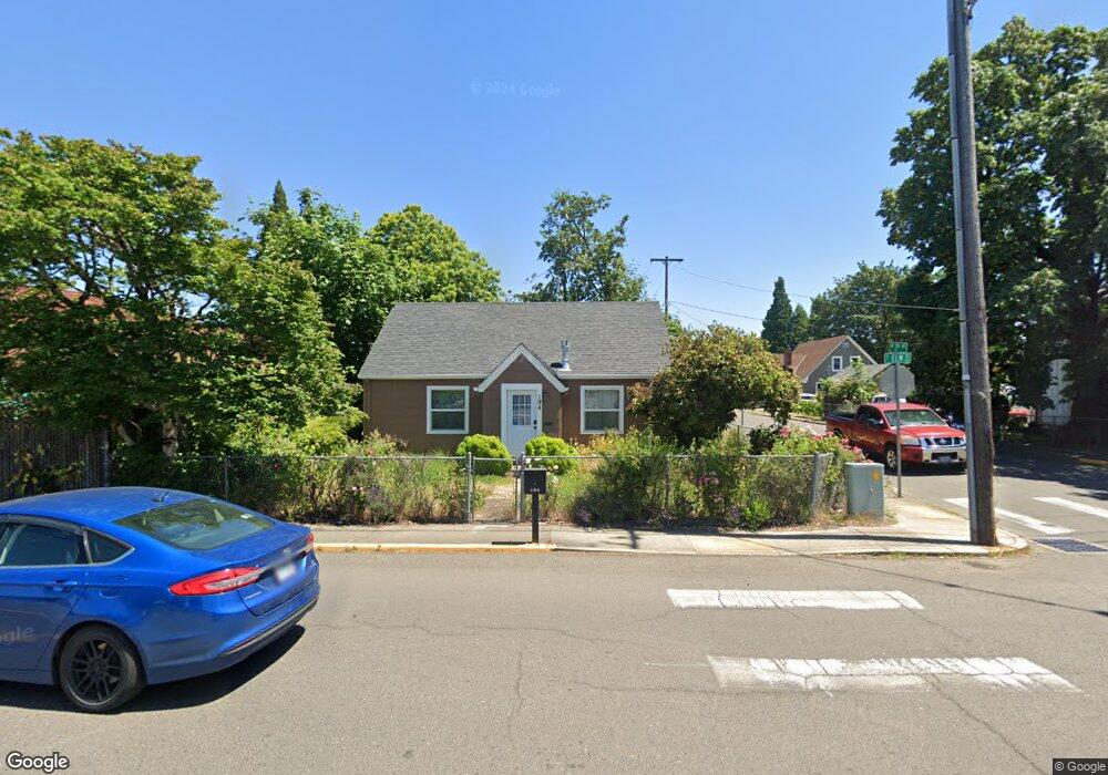 194 S Elm St, Canby, OR 97013 - photo 1