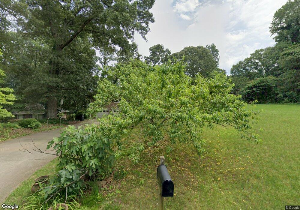 3370 Camelot Dr, Marietta, GA 30062 - photo 1