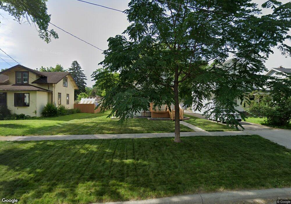 1318 10th Ave S, Fargo, ND 58103 - photo 1