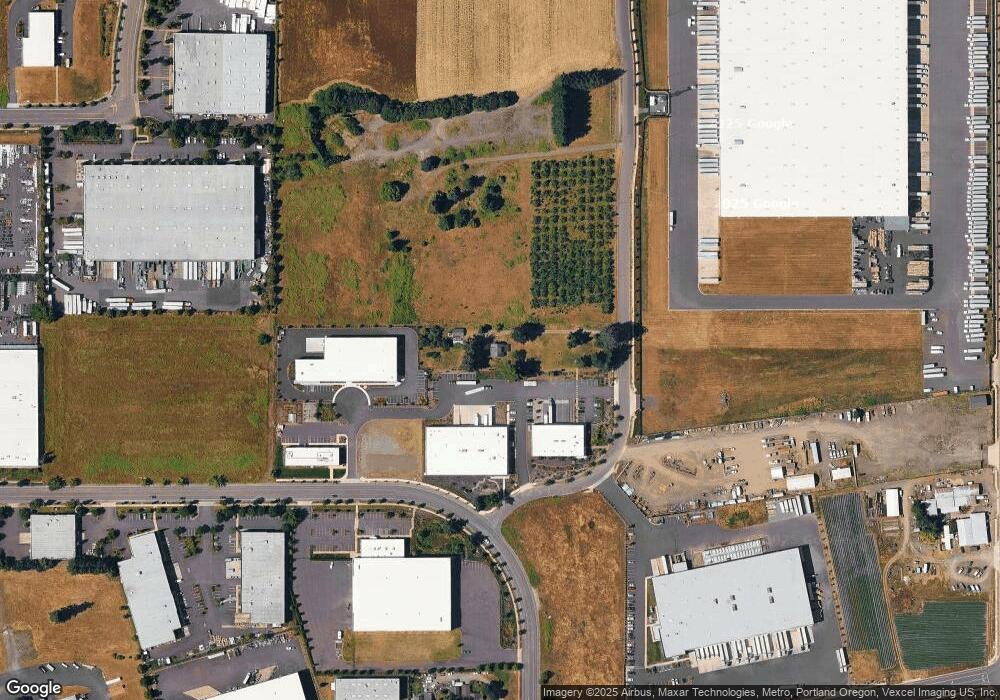 267 S Walnut St, Canby, OR 97013 - photo 1