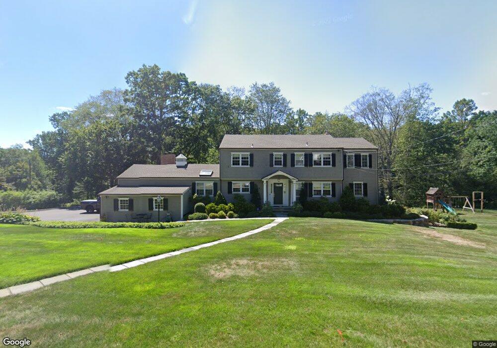 131 Woodridge Cir, New Canaan, CT 06840 - photo 1