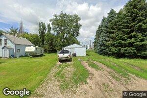 200 3rd St, Henry, SD 57243