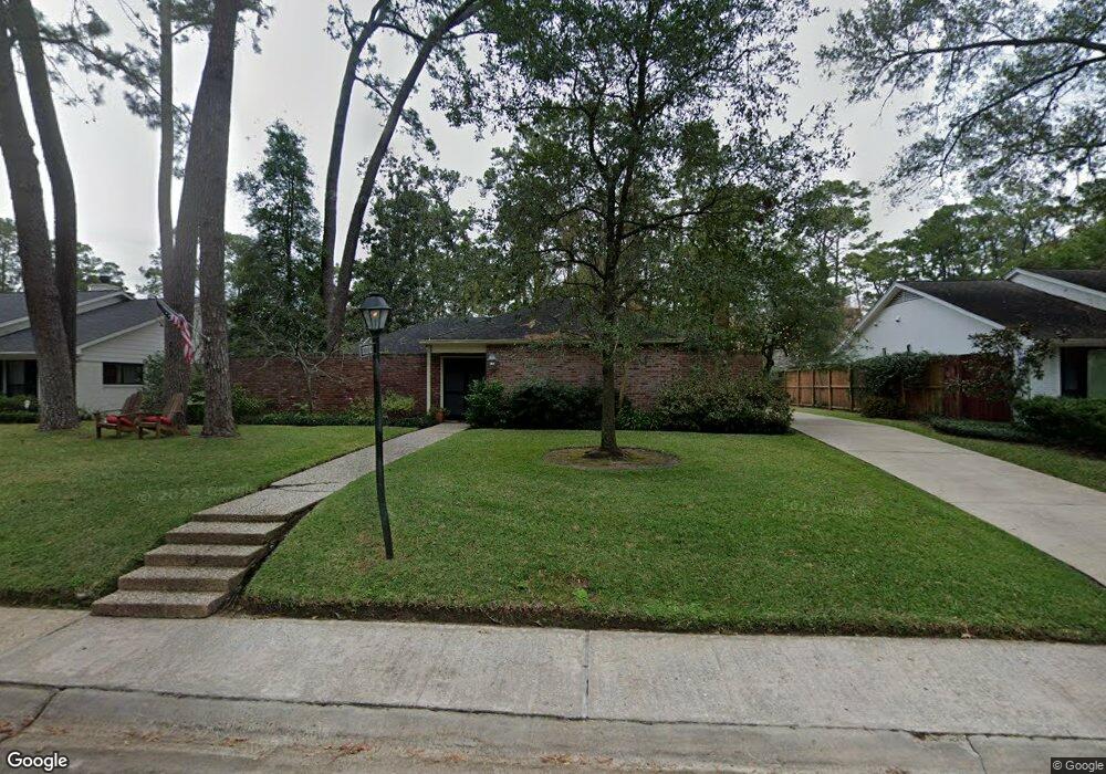 10010 Holly Springs Dr, Houston, TX 77042 - photo 1