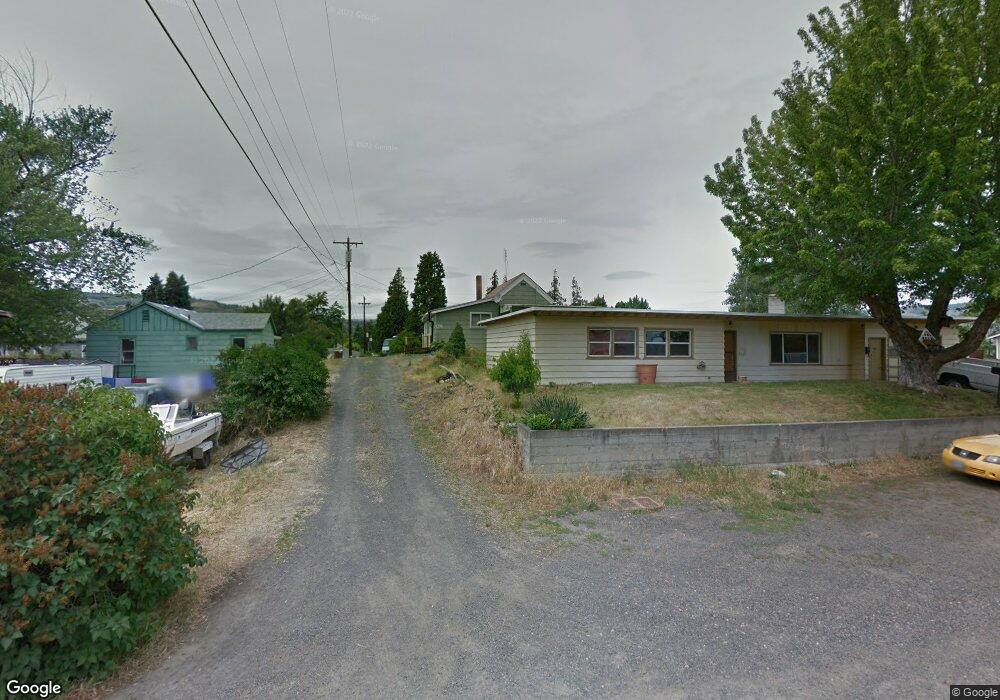 706 W 8th St, the Dalles, OR 97058 - photo 1