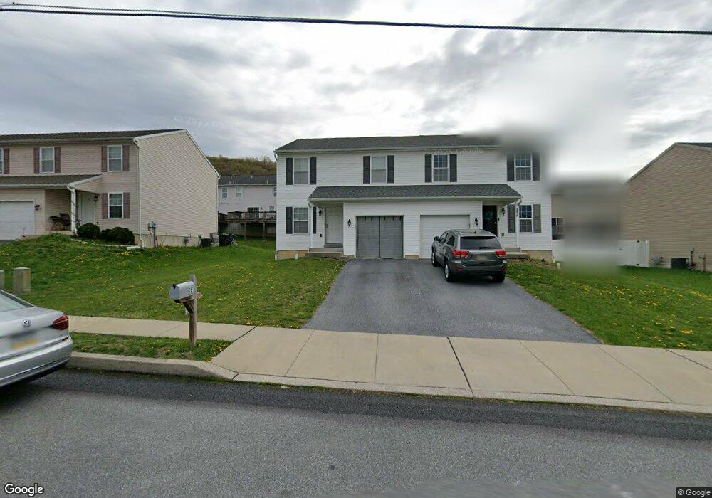 2815 Mannerchor Rd, Temple, PA 19560 - photo 1