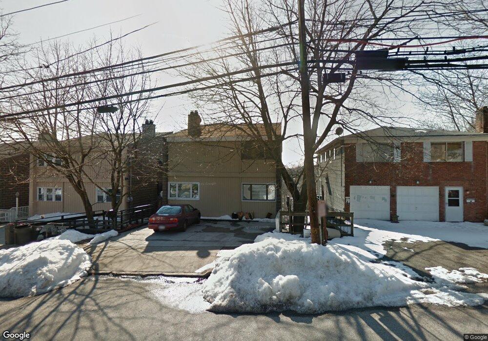 81 Sands Point Rd, Port Washington, NY 11050 - photo 1