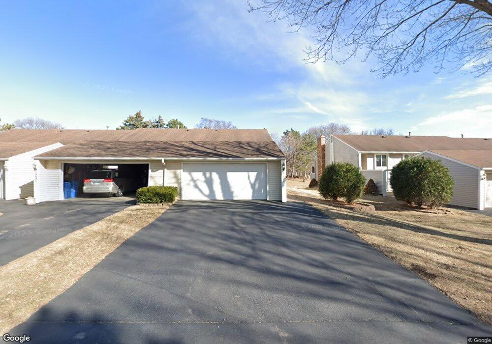 10492 Yorktown Ln N, Maple Grove, MN 55369 - photo 1