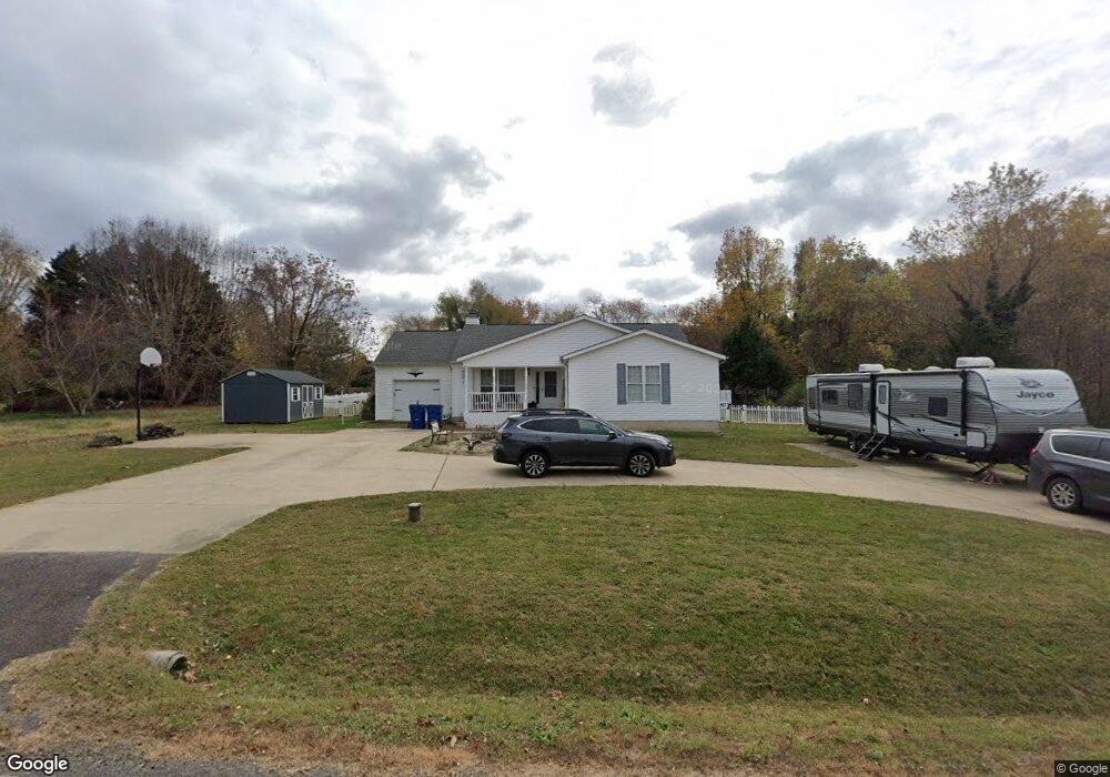 25 Betts Rd, Stafford, VA 22554 - photo 1