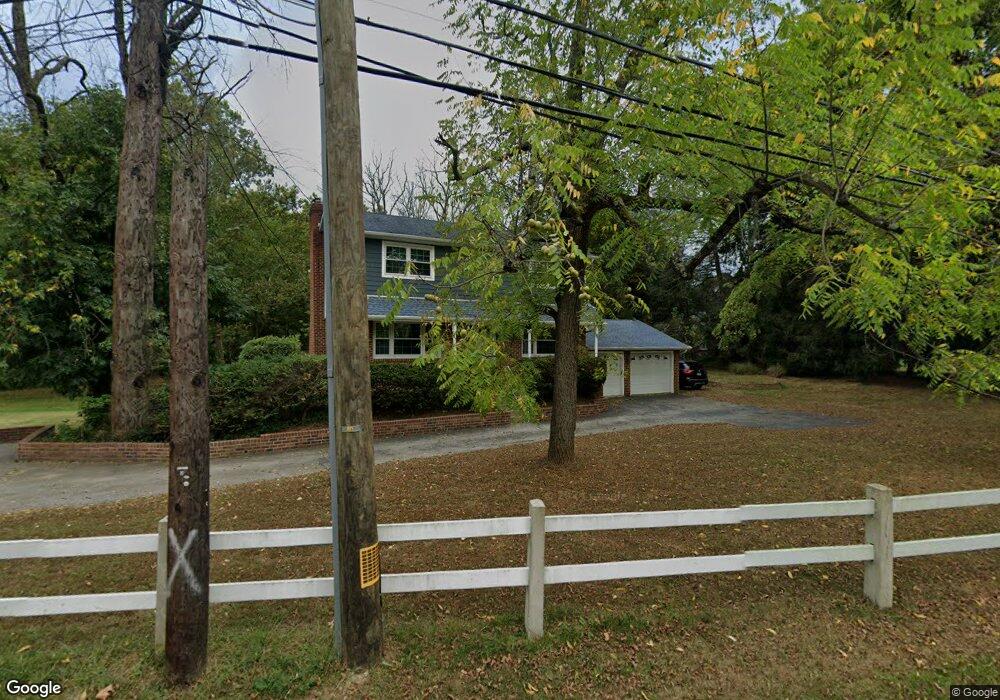 1054 Sproul Rd, Bryn Mawr, PA 19010 - photo 1