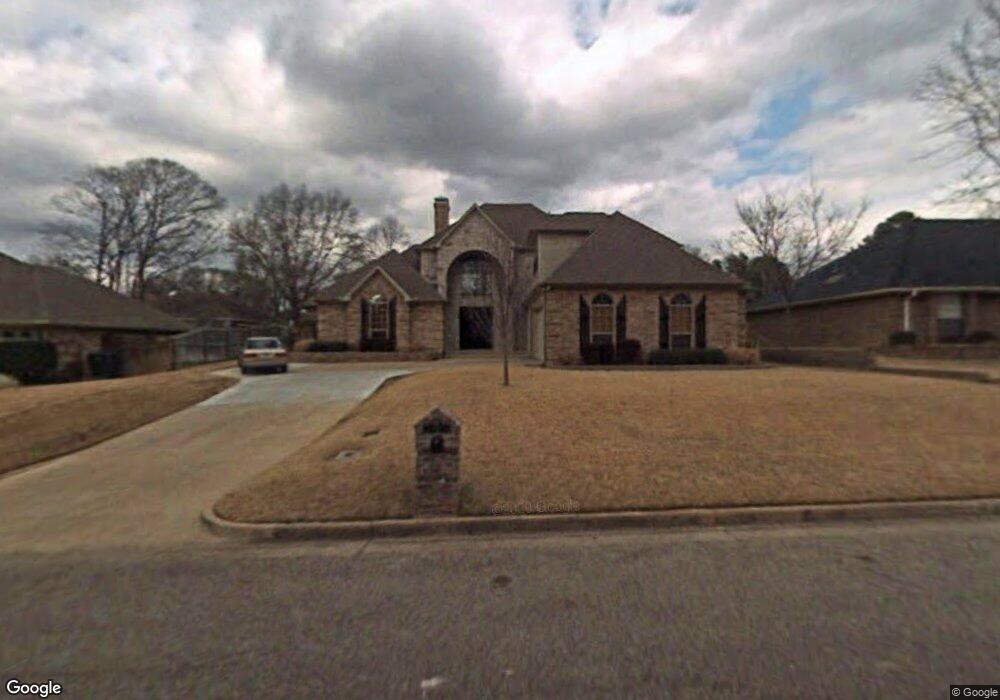 705 Kingswood Dr, Tyler, TX 75703 - photo 1