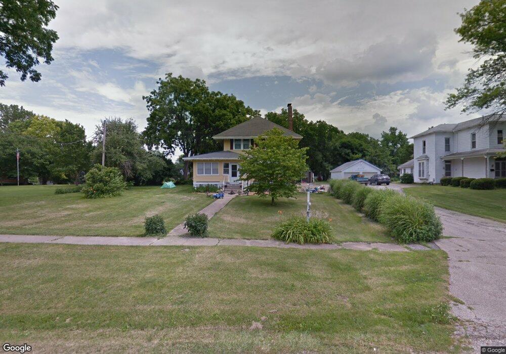 612 S Cass St, Virginia, IL 62691 - photo 1