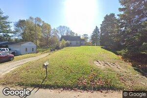 2122 Robinson Rd, Lansing, MI 48910