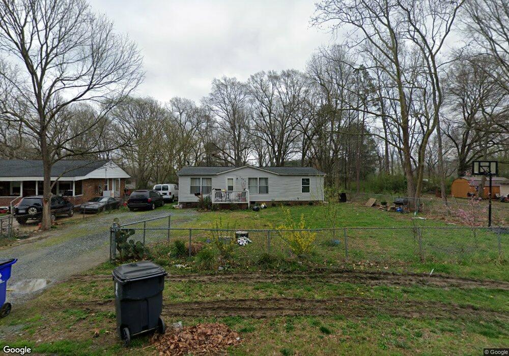 1414 Washington Ave, Siler City, NC 27344 - photo 1