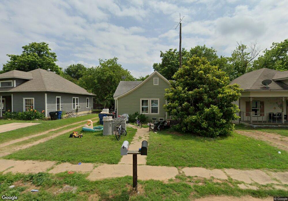 724 W Monterey St, Denison, TX 75020 - photo 1