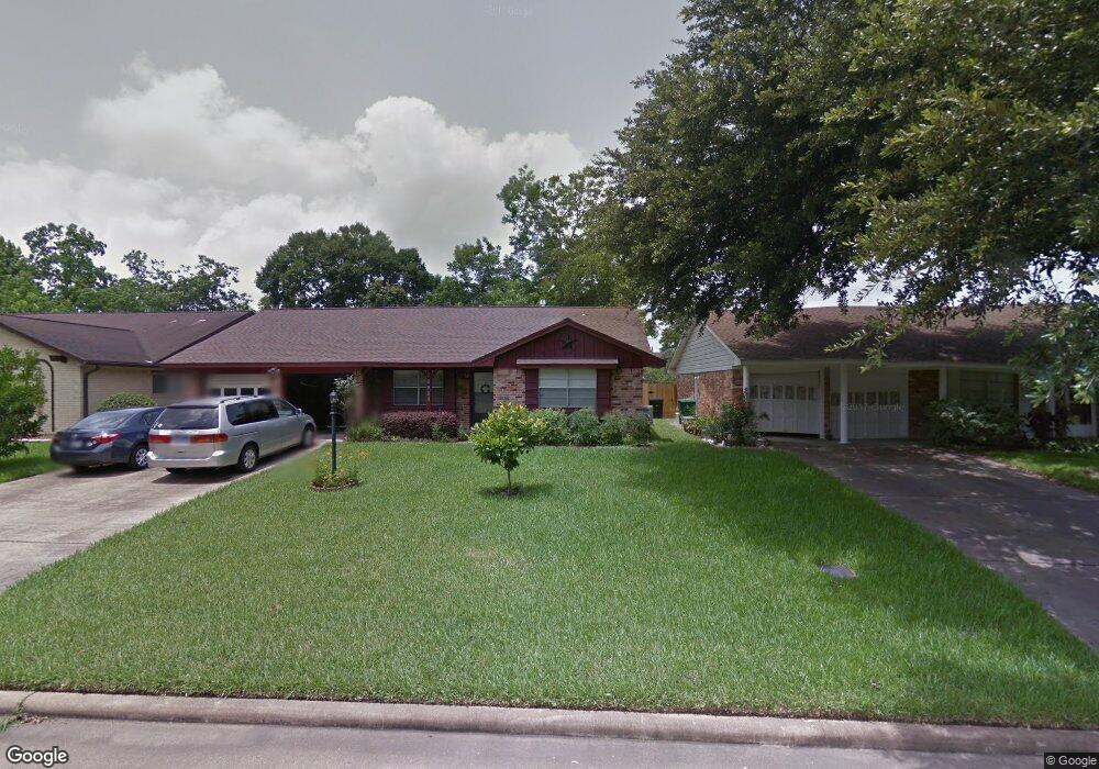 10927 Overlea Dr, Houston, TX 77089 - photo 1