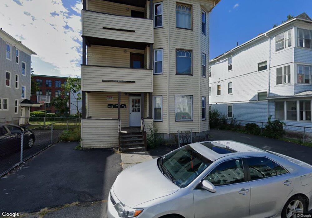 4 Ives St unit 3, Worcester, MA 01603 - photo 1
