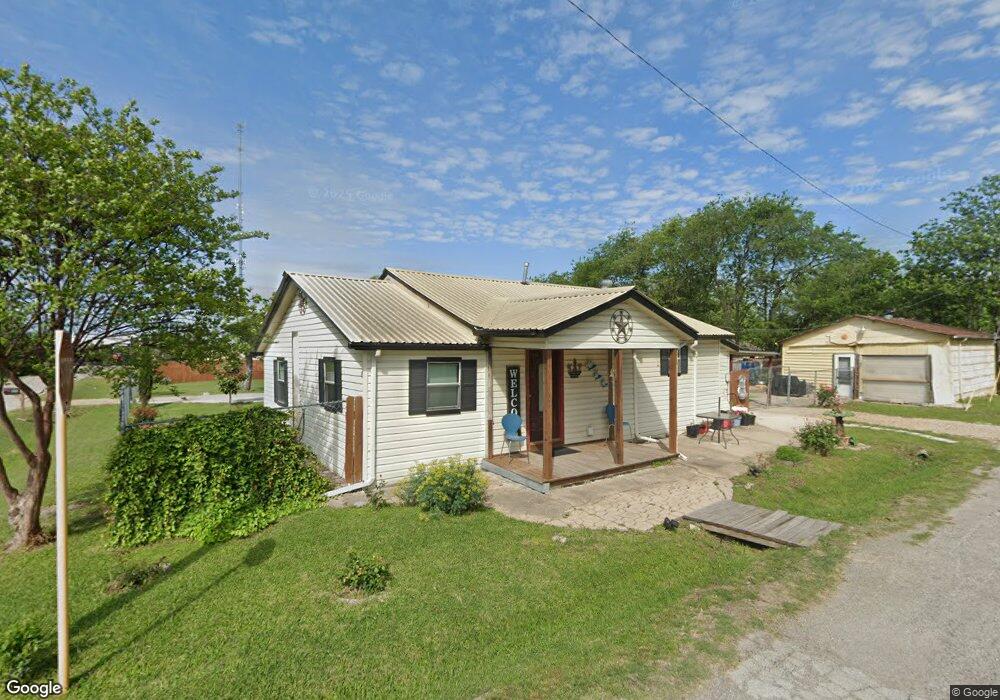 108 Avenue E, Ennis, TX 75119 - photo 1