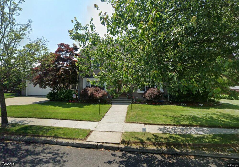 22 Sutton Place, Cranston, RI 02910 - photo 1