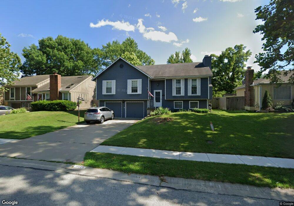 10229 W 49th Place, Shawnee, KS 66203 - photo 1